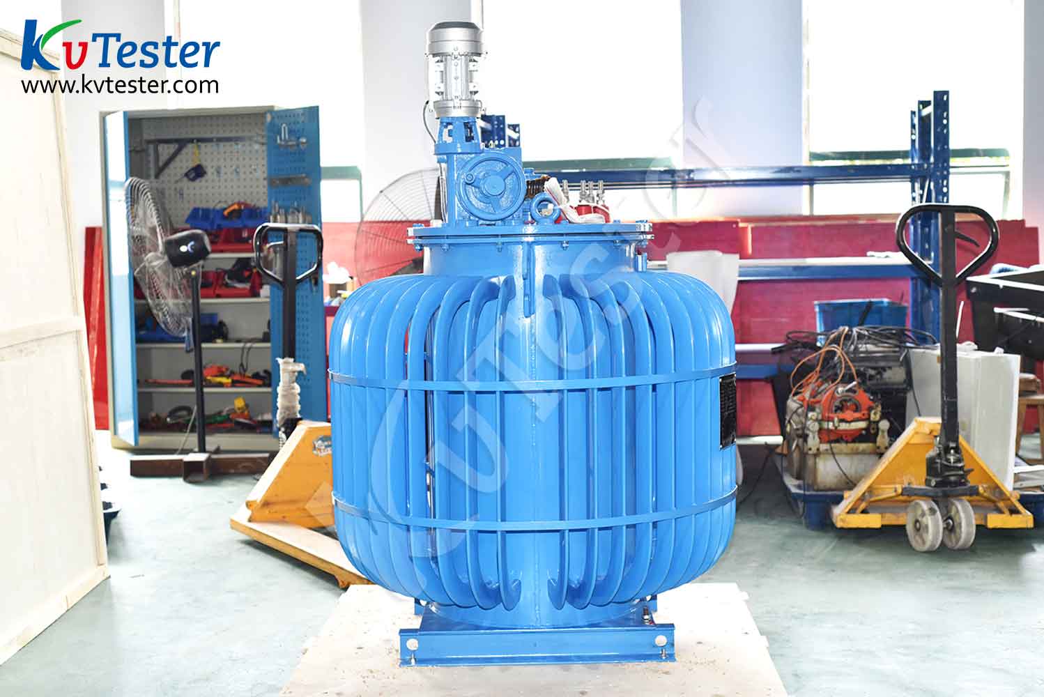 6dee0a0c72f6a6bbfeb80d7f91cb964a.jpg 感应调压器.jpg